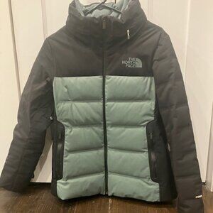North Face Women Amry 700-Down Waterproof Insulated Hooded Ski Jacket